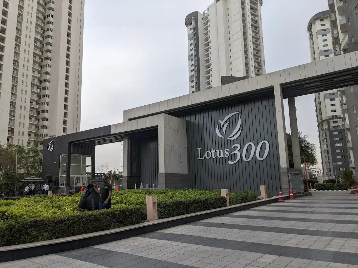 3C Lotus 300 - Luxury Apartments in Noida
