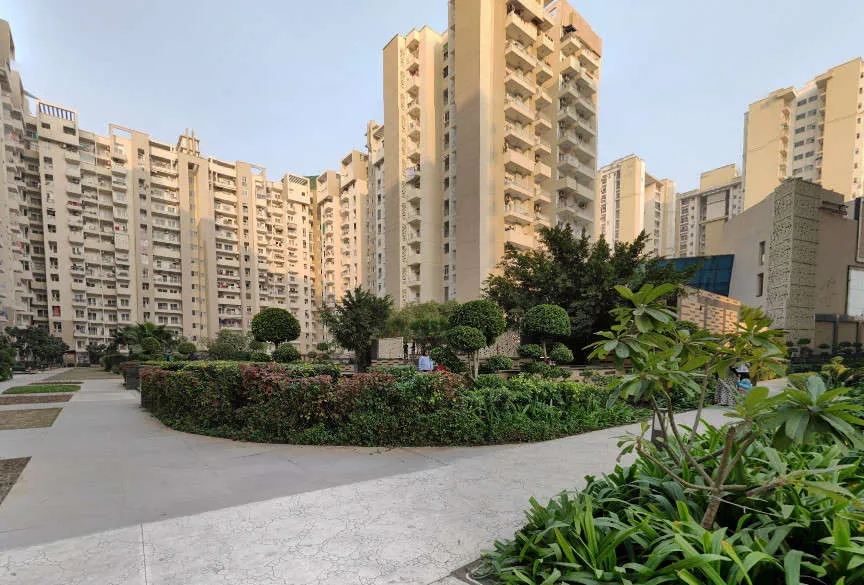 Ajnara Daffodil - Offering 2 and 3 BHK Apartments in Sector 137 Noida