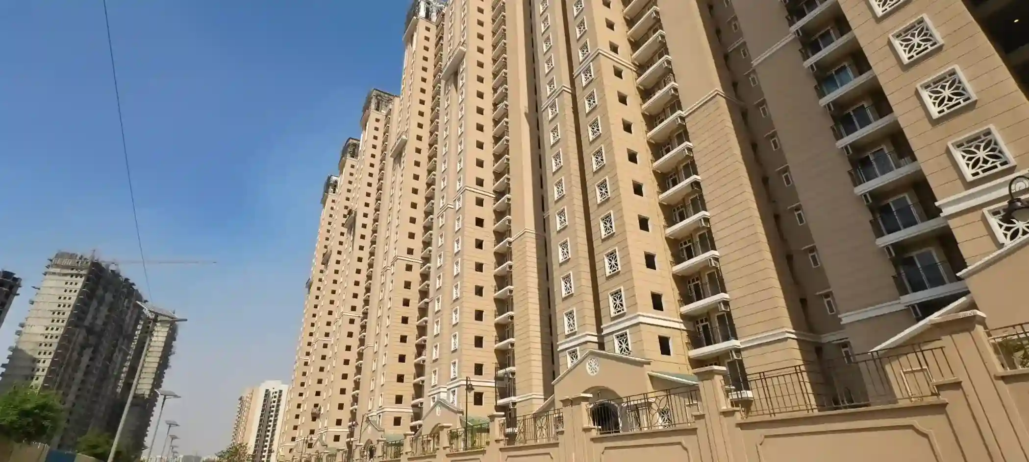 ATS Pious Hideaways - Offering 3 BHK and 4 BHK Apartments in Noida Expressway