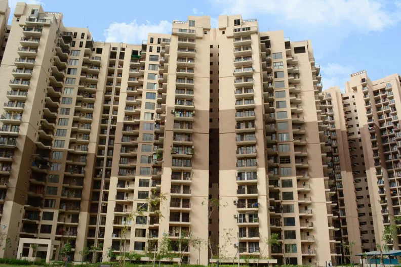Logix Blossom County - Offering 2 BHK, 3 BHK and 4 BHK Apartments in Noida