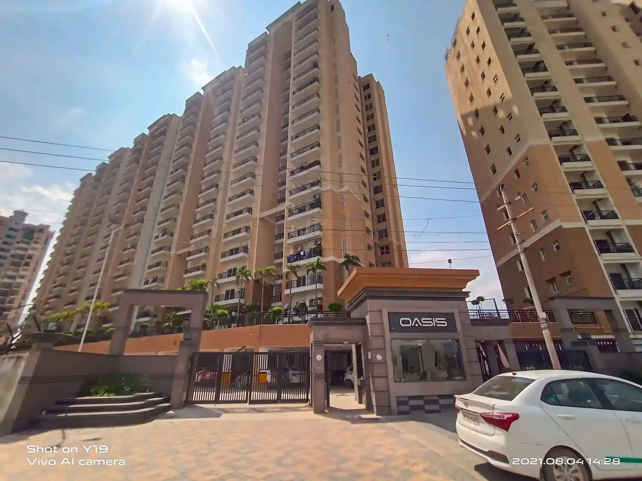 Oasis Venetia Heights - Offering 2 BHK and 3 BHK Apartments in Greater Noida