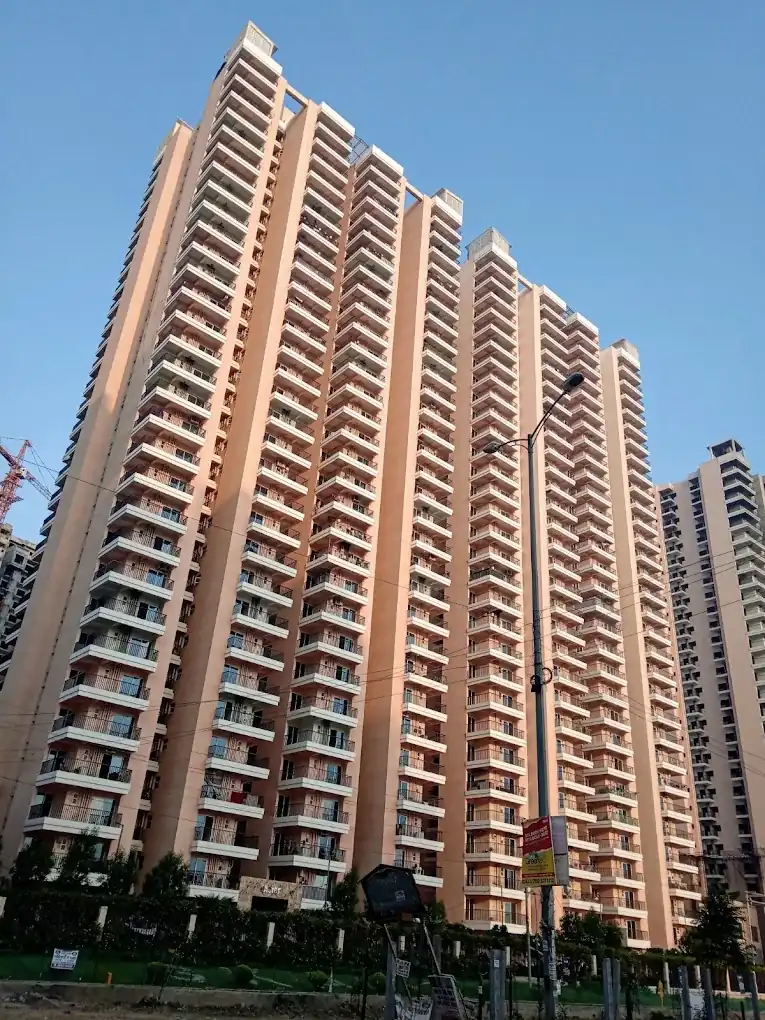SKA Greenarch - Sector 16B Noida Extension